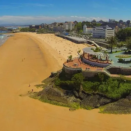 Valdenoja Playa Sardinero Santander